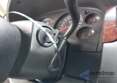 2010 GMC Yukon Xl 1500 Sle z USA, uszkodzony, nr VIN 1GKUCHE03AR277047